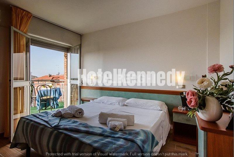 Hotel Kennedy Lido Di Savio Exterior foto
